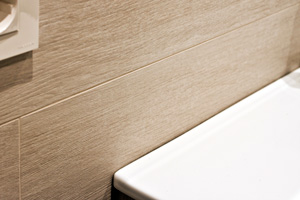 Reforma en Zarautz: mueble con lavabo de pequeño tamaño